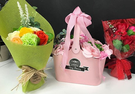 Savon panier bouquet de fleurs - rouge