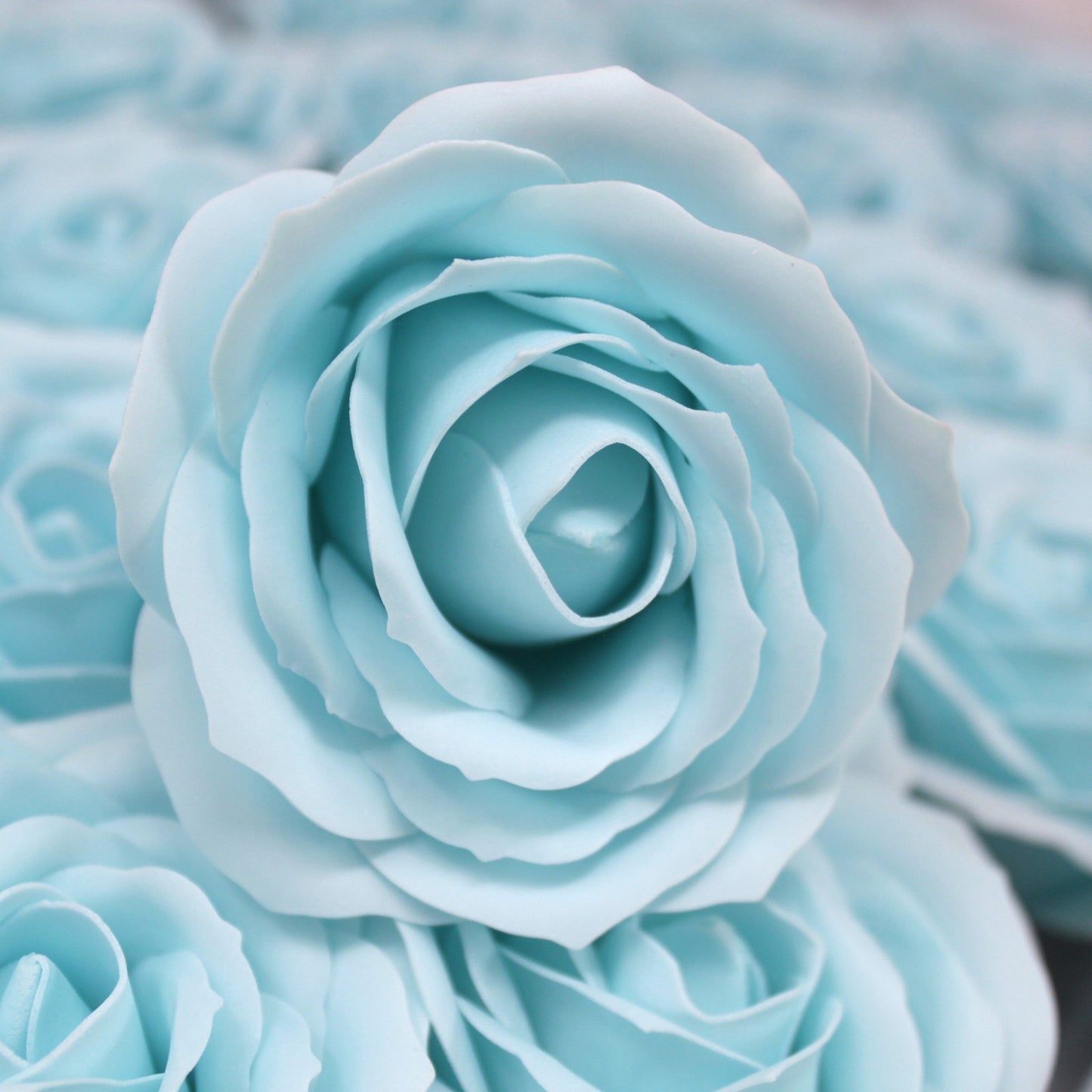 Grande fleur décorative artisanale - Bleu bébé