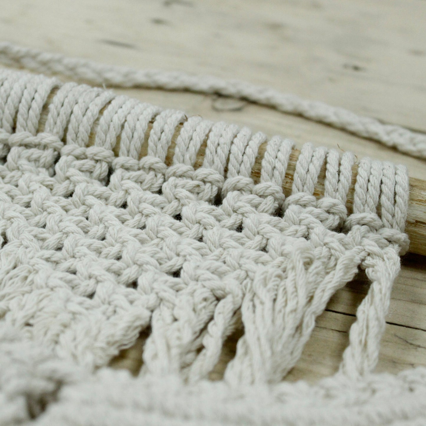 Tapisserie en macramé - Force de la nature