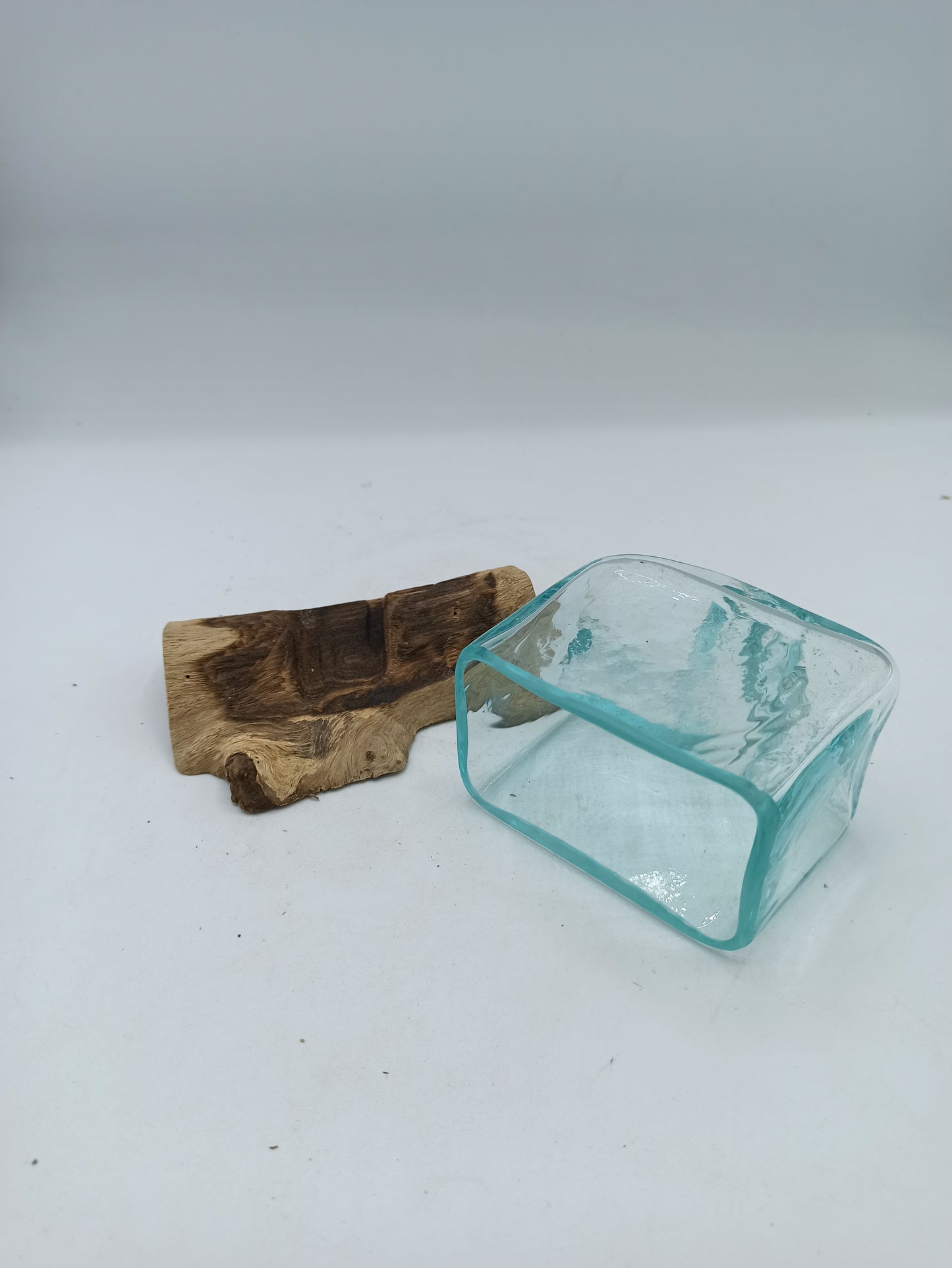 Cuve en verre fusionné sur bois avec support - Petit bol