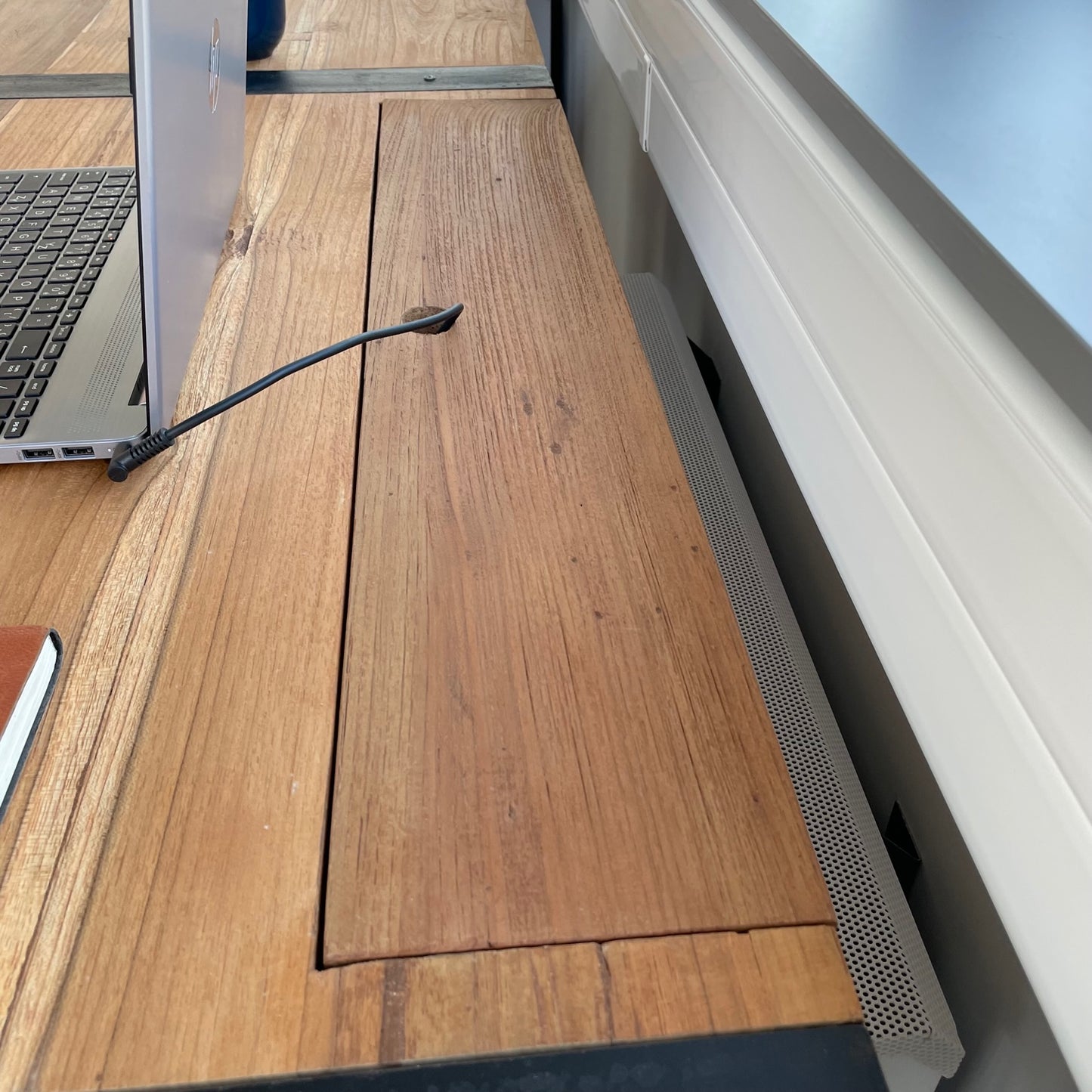 Table de bureau 160x60x75cm (tiroir non inclus)