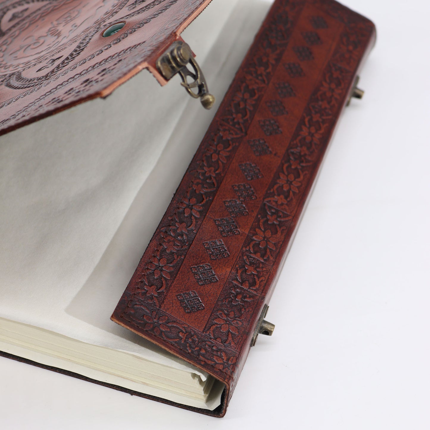 Grand carnet funéraire - Pierres de chakra, dragon et mandala