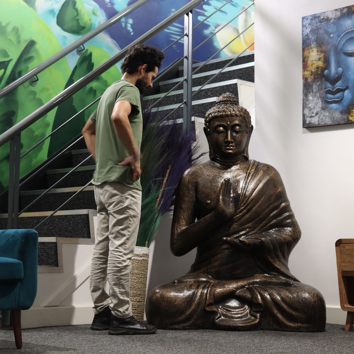 Grand Bouddha antique doré en méditation dans un stupa - 1,5 m