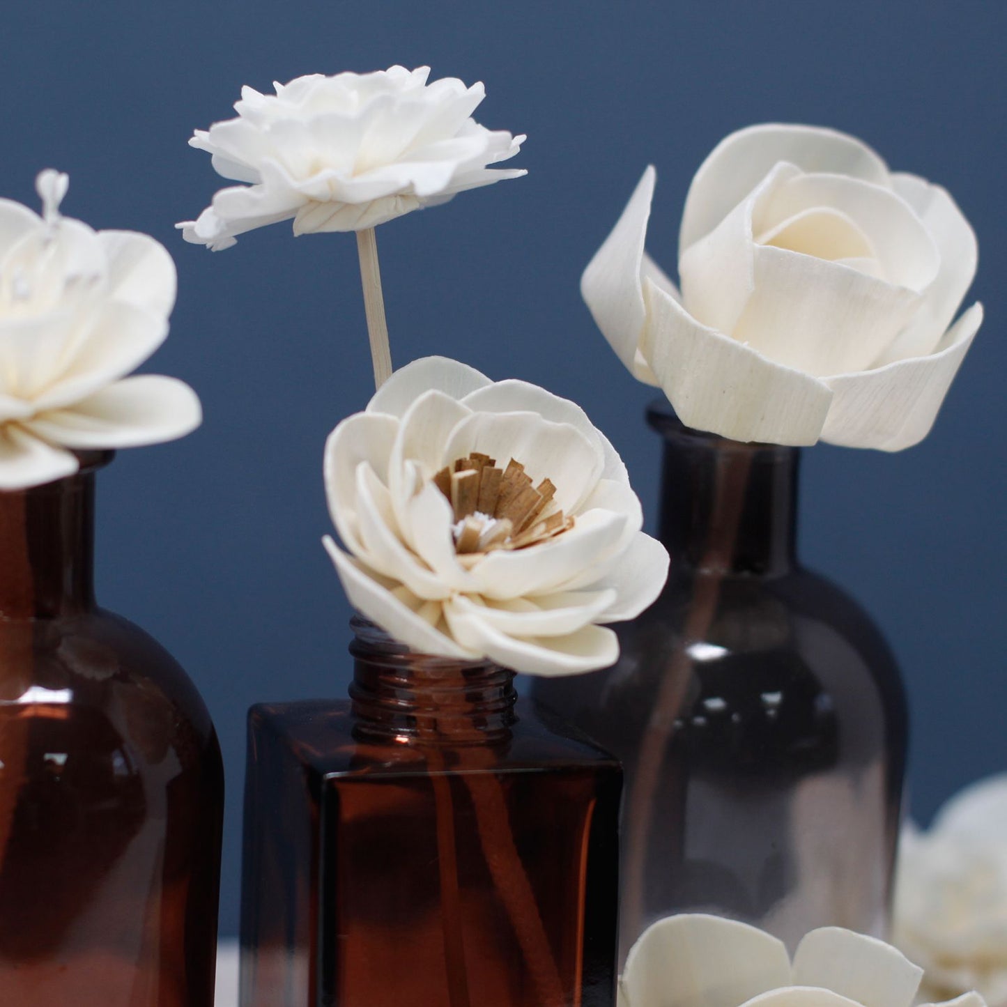 Diffuseur de fleurs naturelles - Lys en roseau