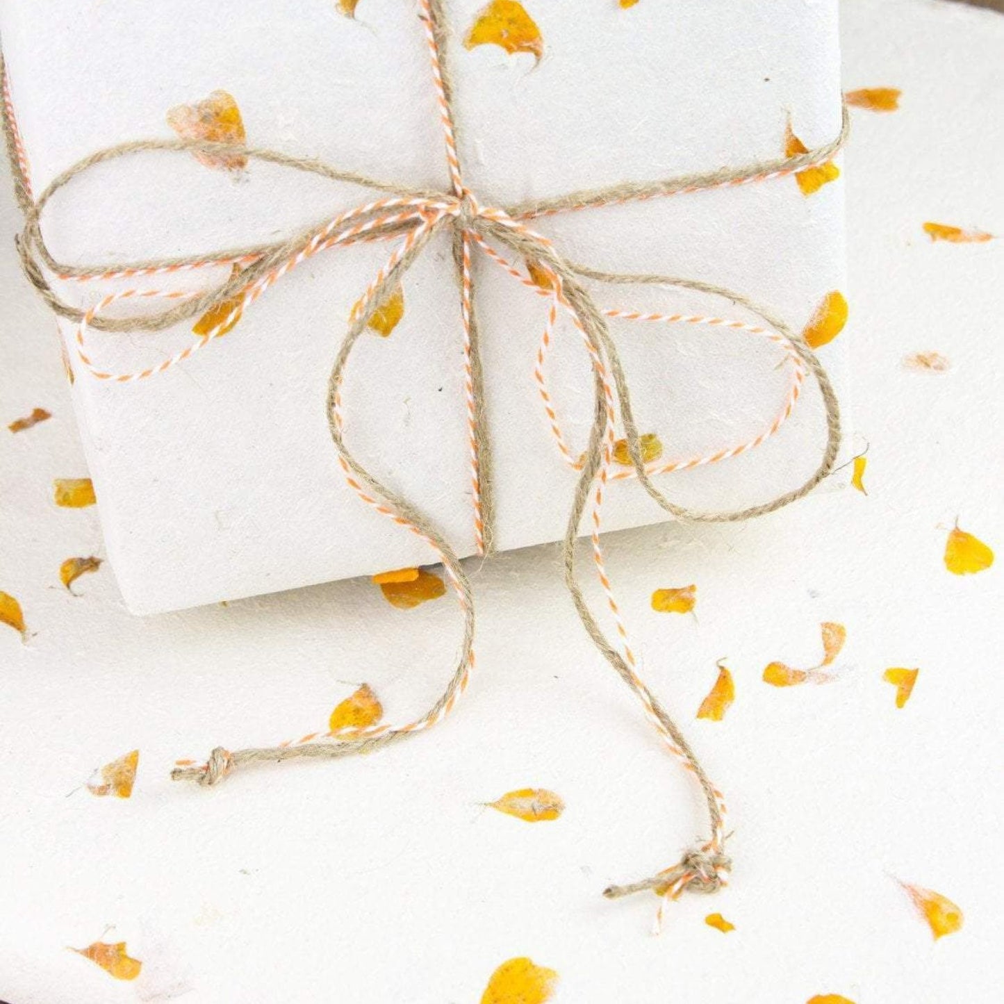 Papier cadeau fait main Lokta - Calendula