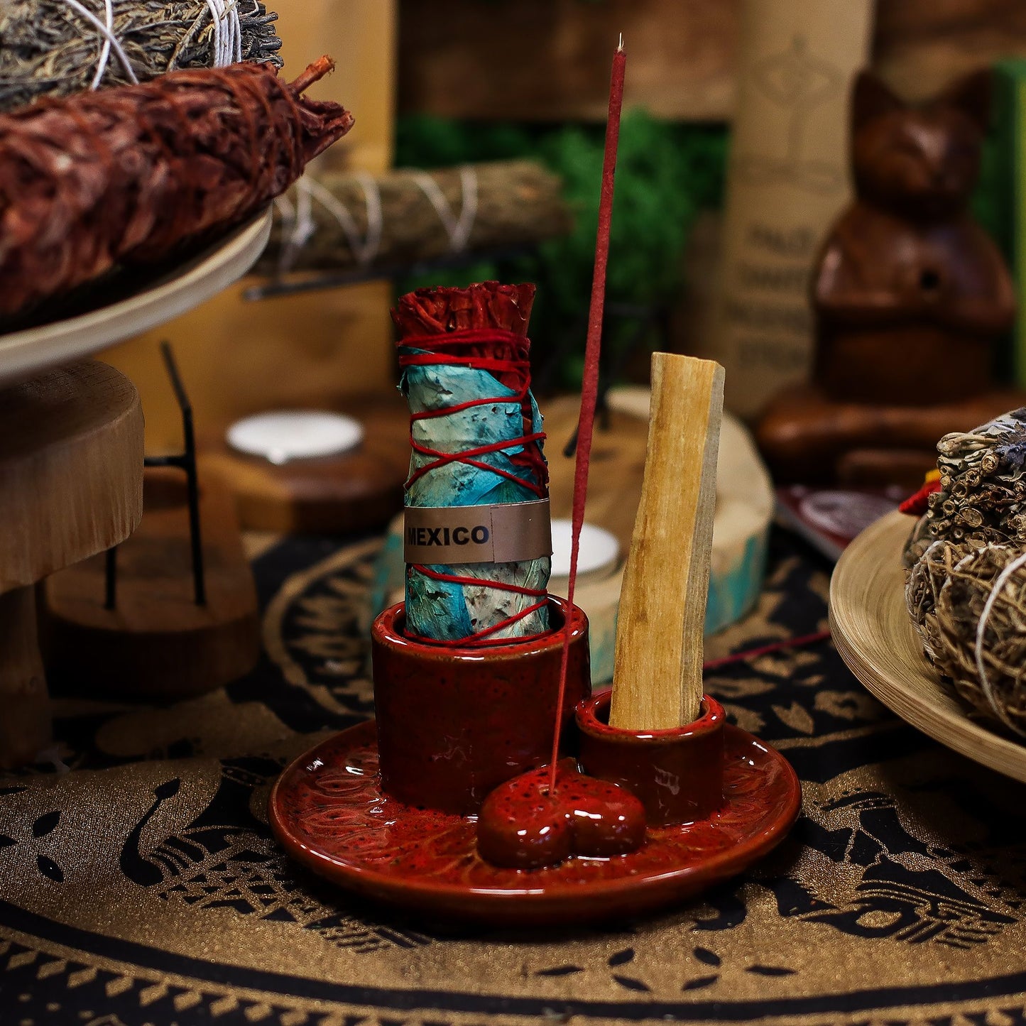 Vara de Palo Santo y Porta Sahumerios - Mandala - Rojo con brillo en forma de corazón