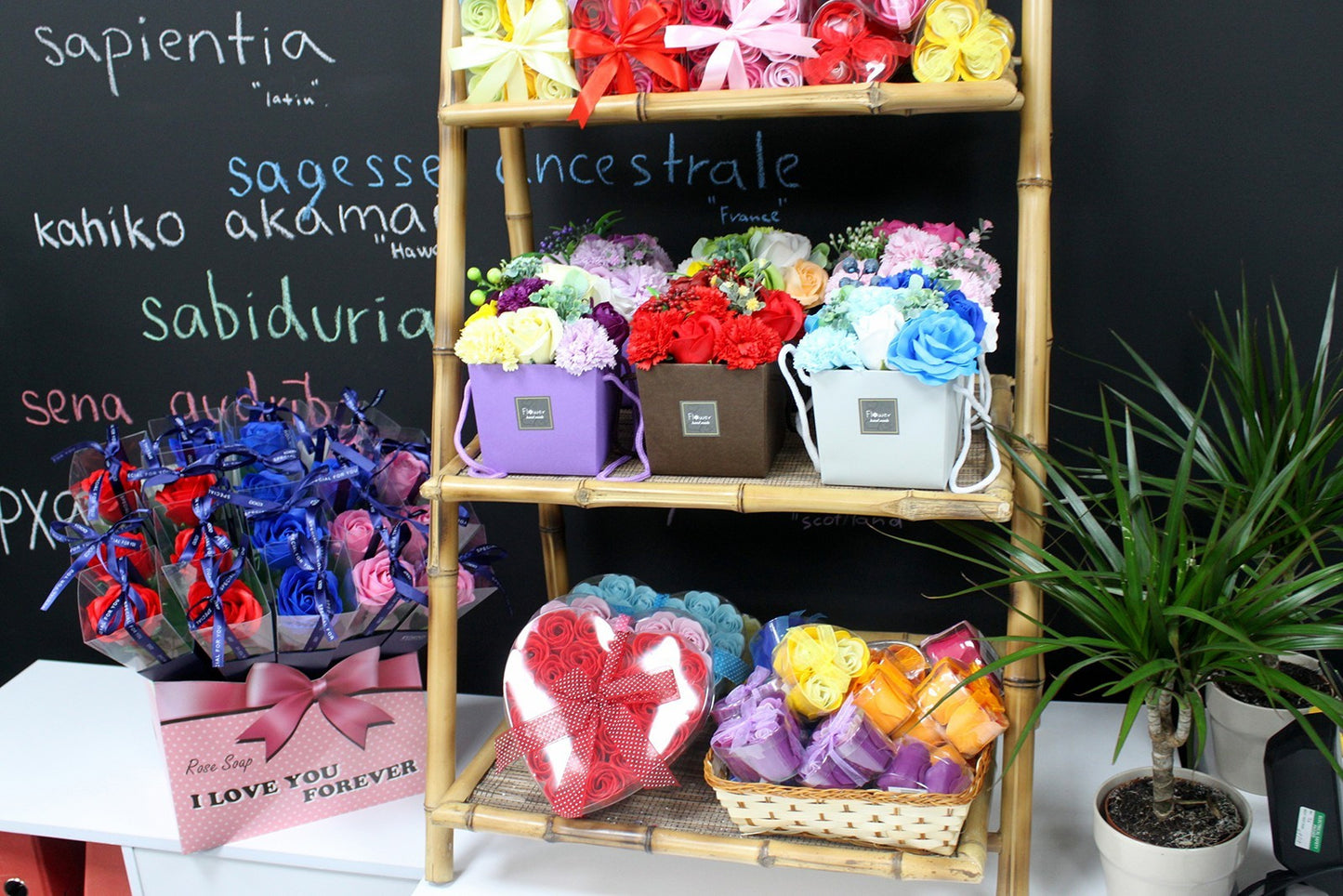 Lot de 9 fleurs de savon - Roses roses
