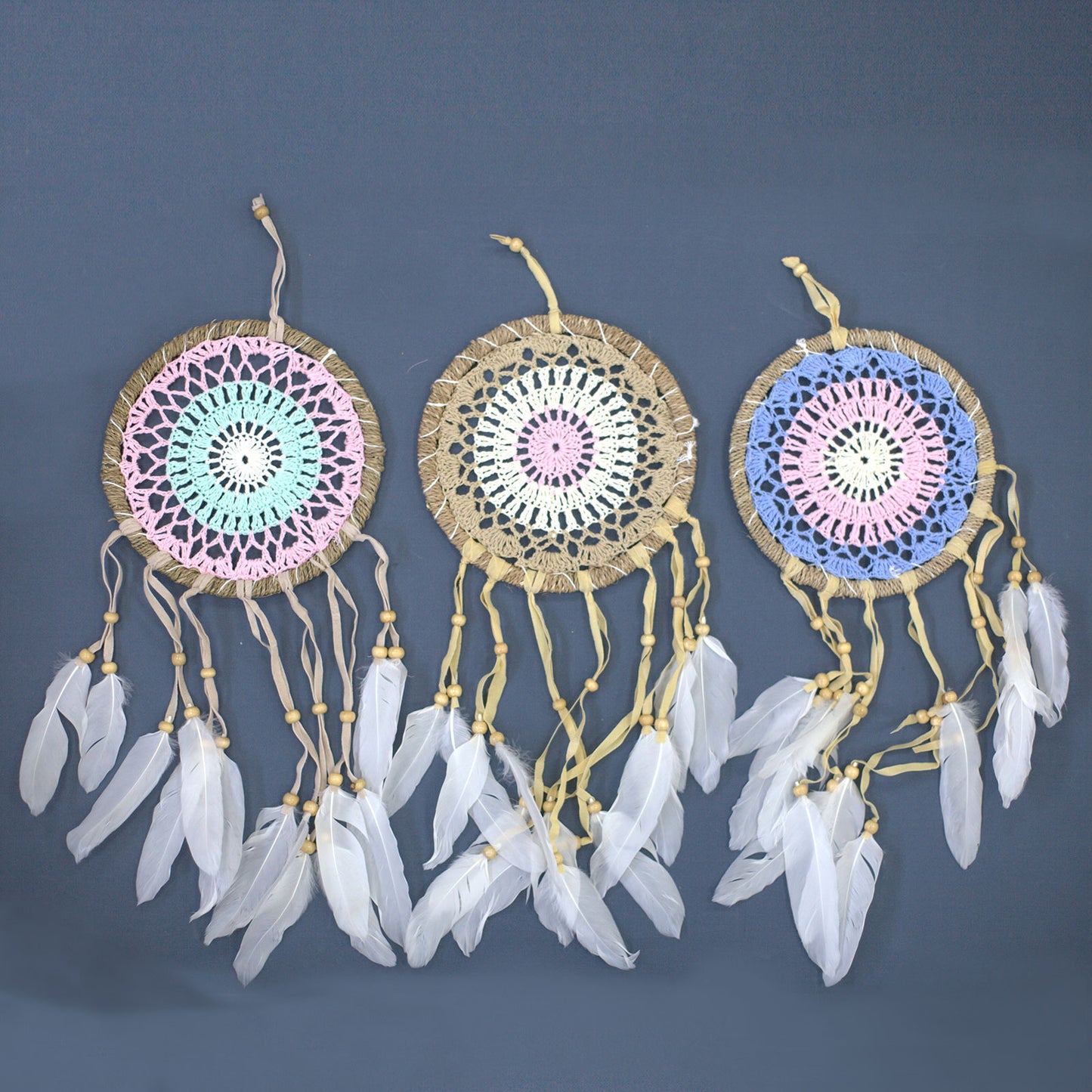 Attrape-rêves macramé rose 16 cm (couleurs assorties)