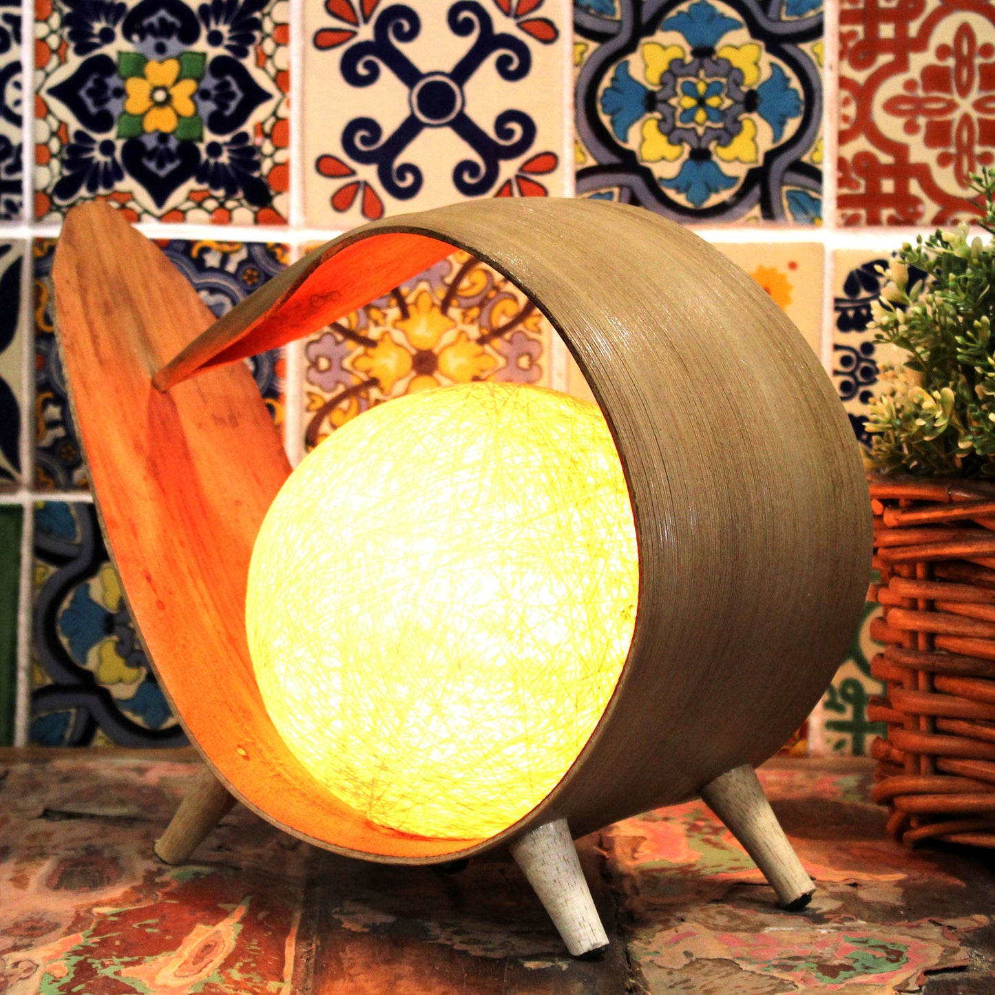 Lampe en noix de coco naturelle - Enveloppement naturel