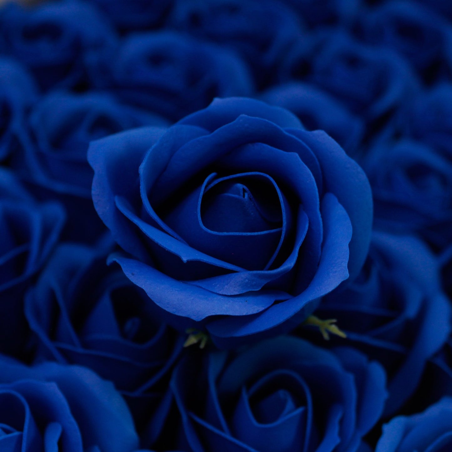 Fleur artisanale déco moyenne - Bleu roi