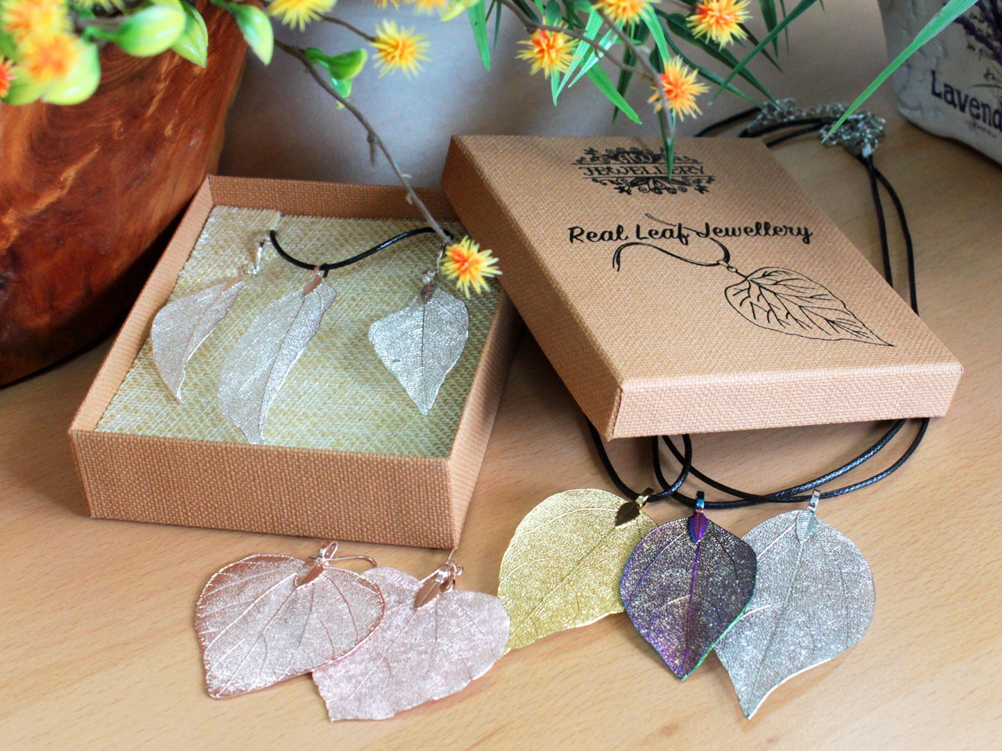 Ensemble collier et boucles d'oreilles - Fiche valeur - Or