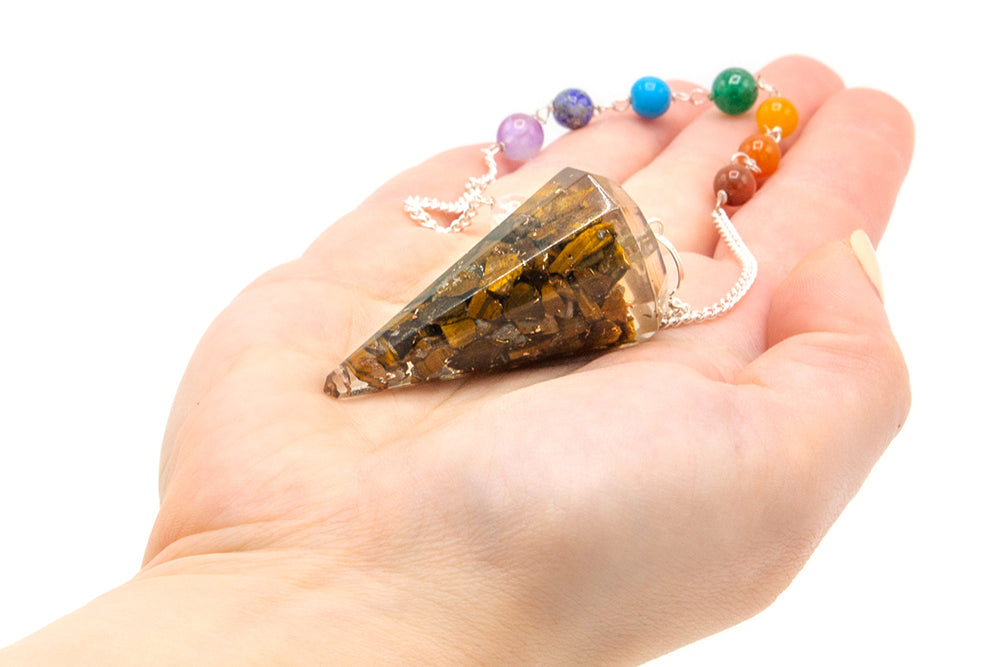 Pendule de chakra de puissance en orgonite - Œil de tigre