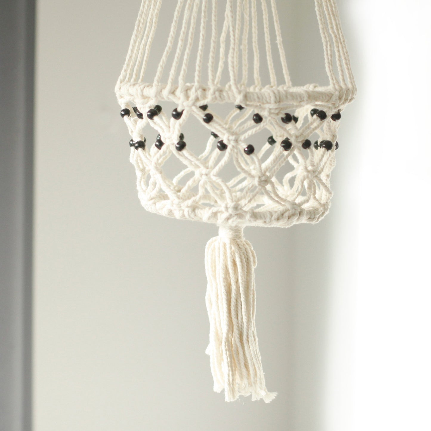 Jardinière en macramé - Grande avec perles