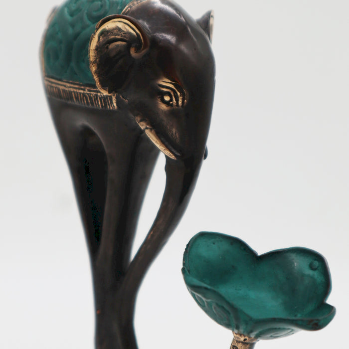 Grand porte-bougie/encens en forme d'éléphant artistique