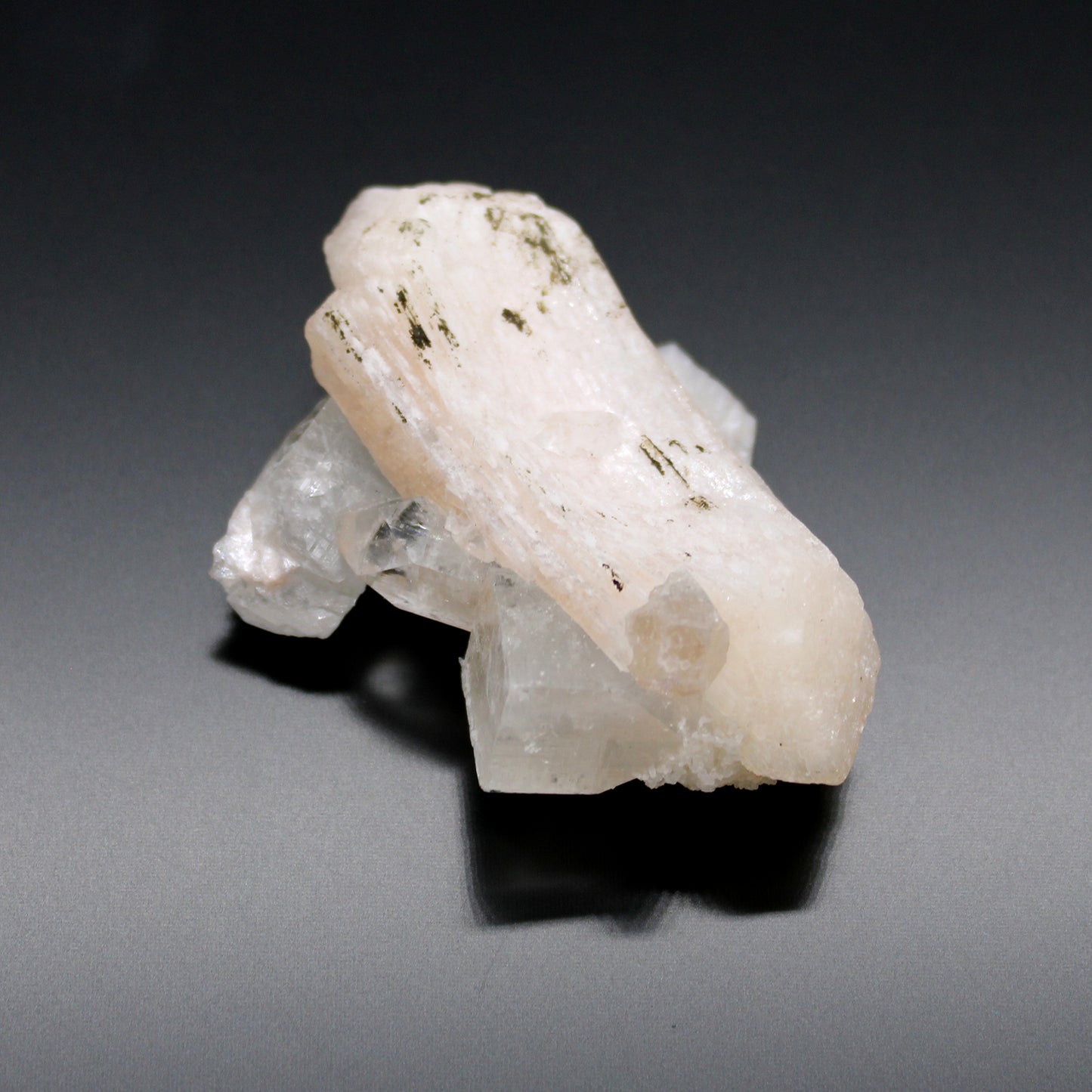 Combinaison de stilbite et d'apophyllite 20-30 mm