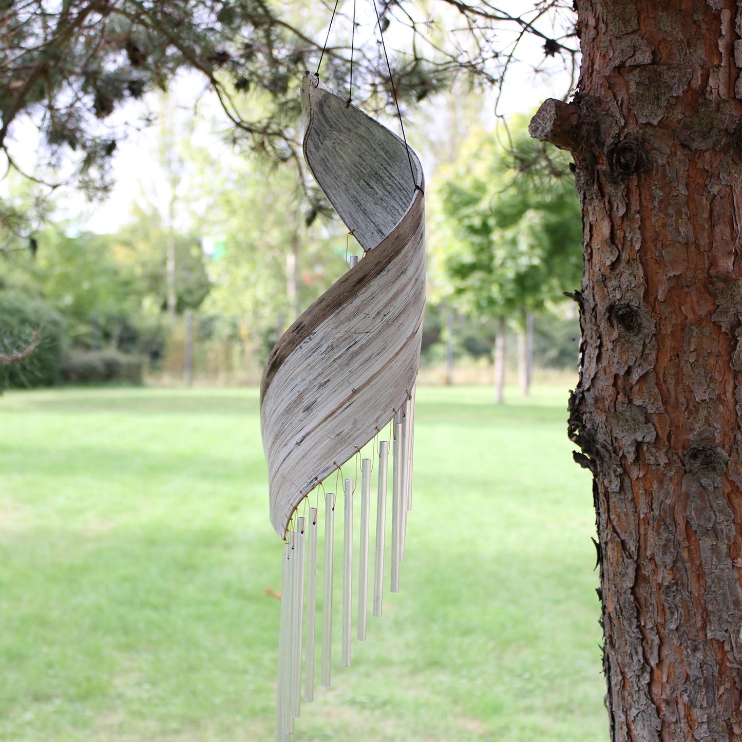 Carillons éoliens en feuilles de cocotier - Blanchis