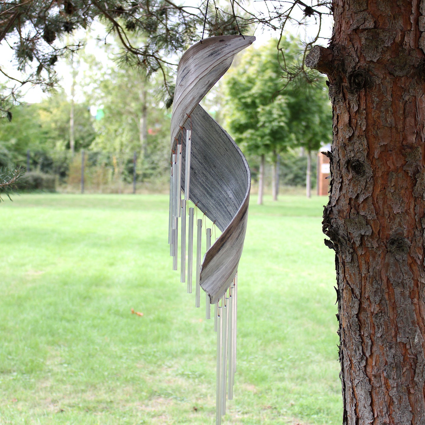 Carillons éoliens en feuilles de cocotier - Blanchis