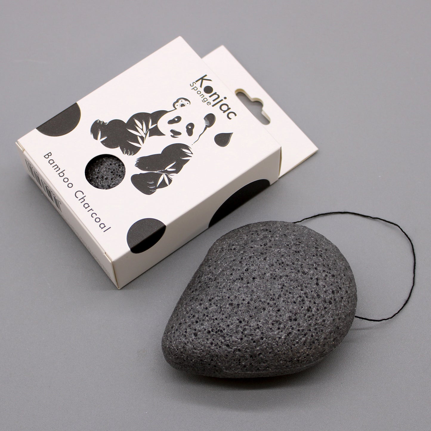 Éponge Konjac Visage - Charbon de Bambou - Antibactérienne