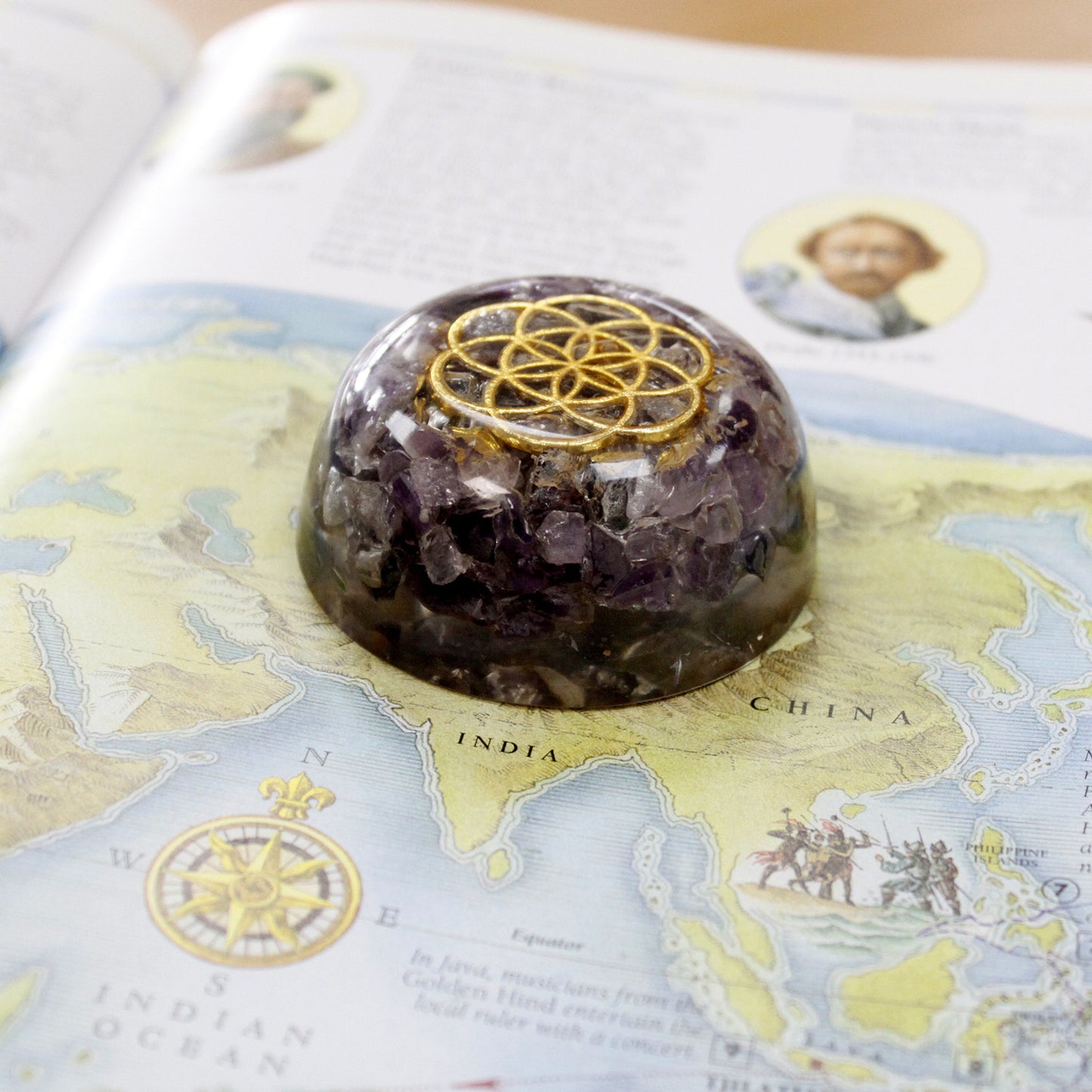 Orgonite de bureau - Pierre d'améthyste