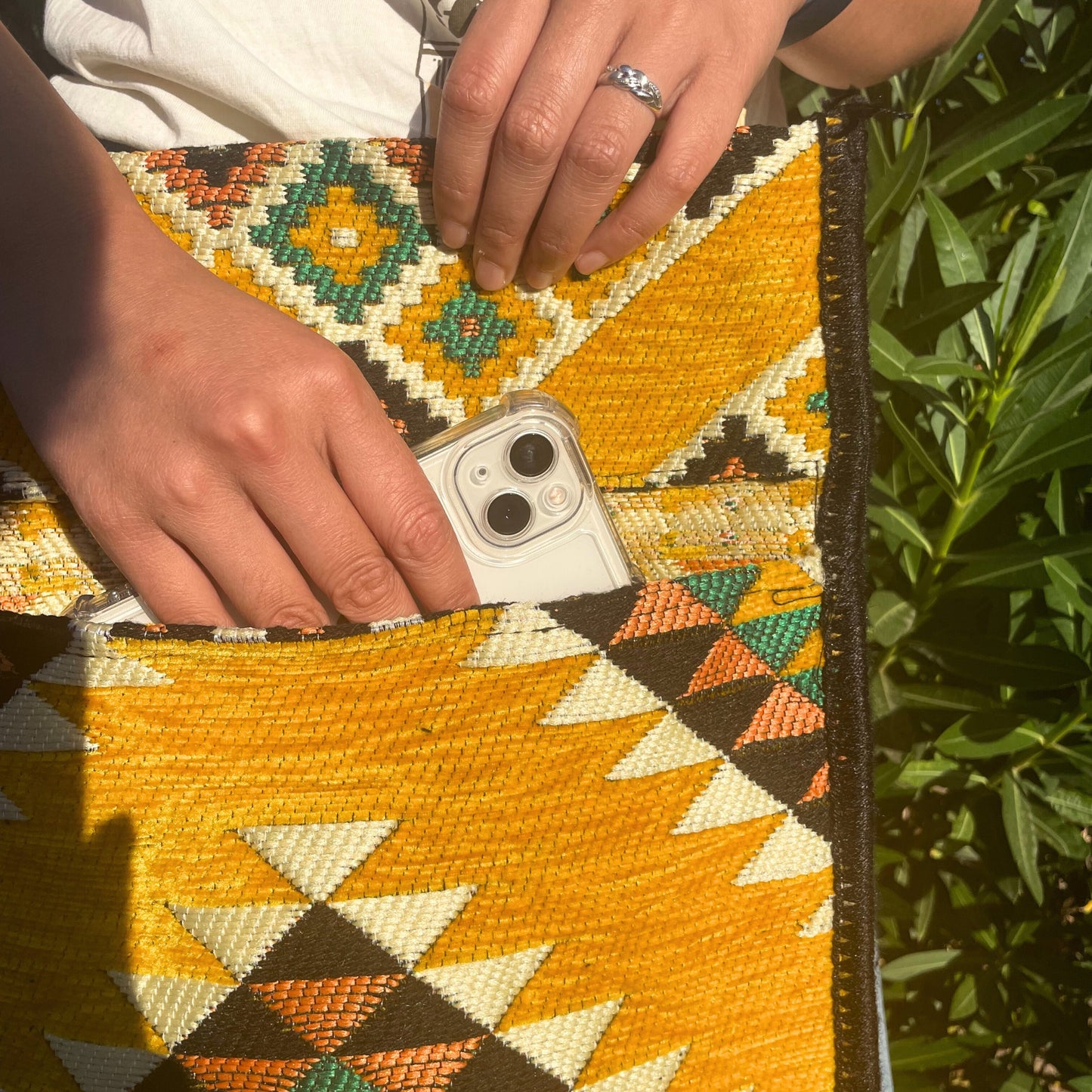 Sac messager Kilim jaune pour festival