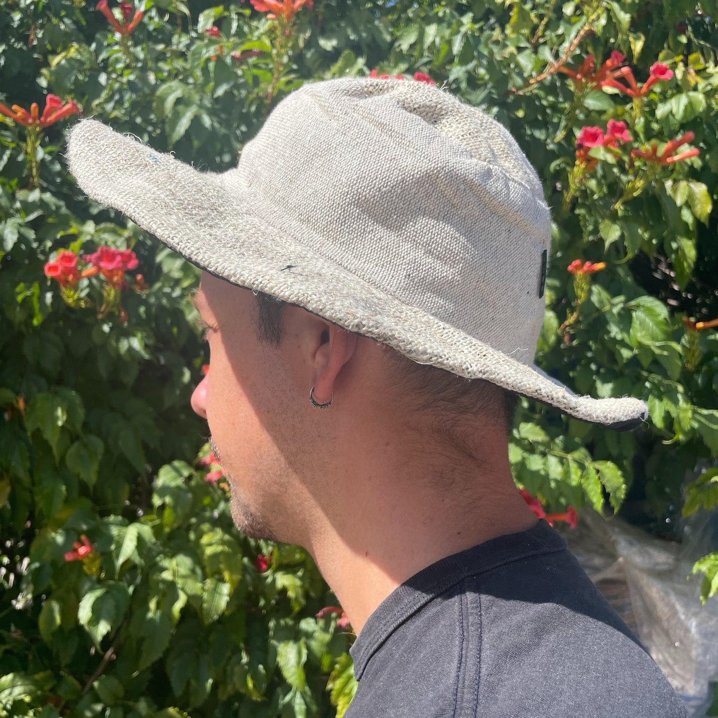 Chapeau de festival bohème en chanvre et coton avec patchs et anneaux - Naturel