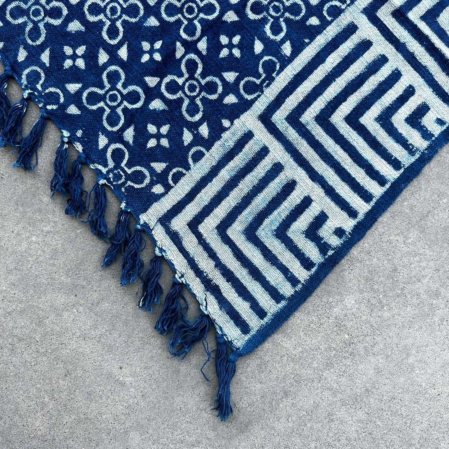 Couverture indigo faite main - 170x120cm - Carreaux Kasba