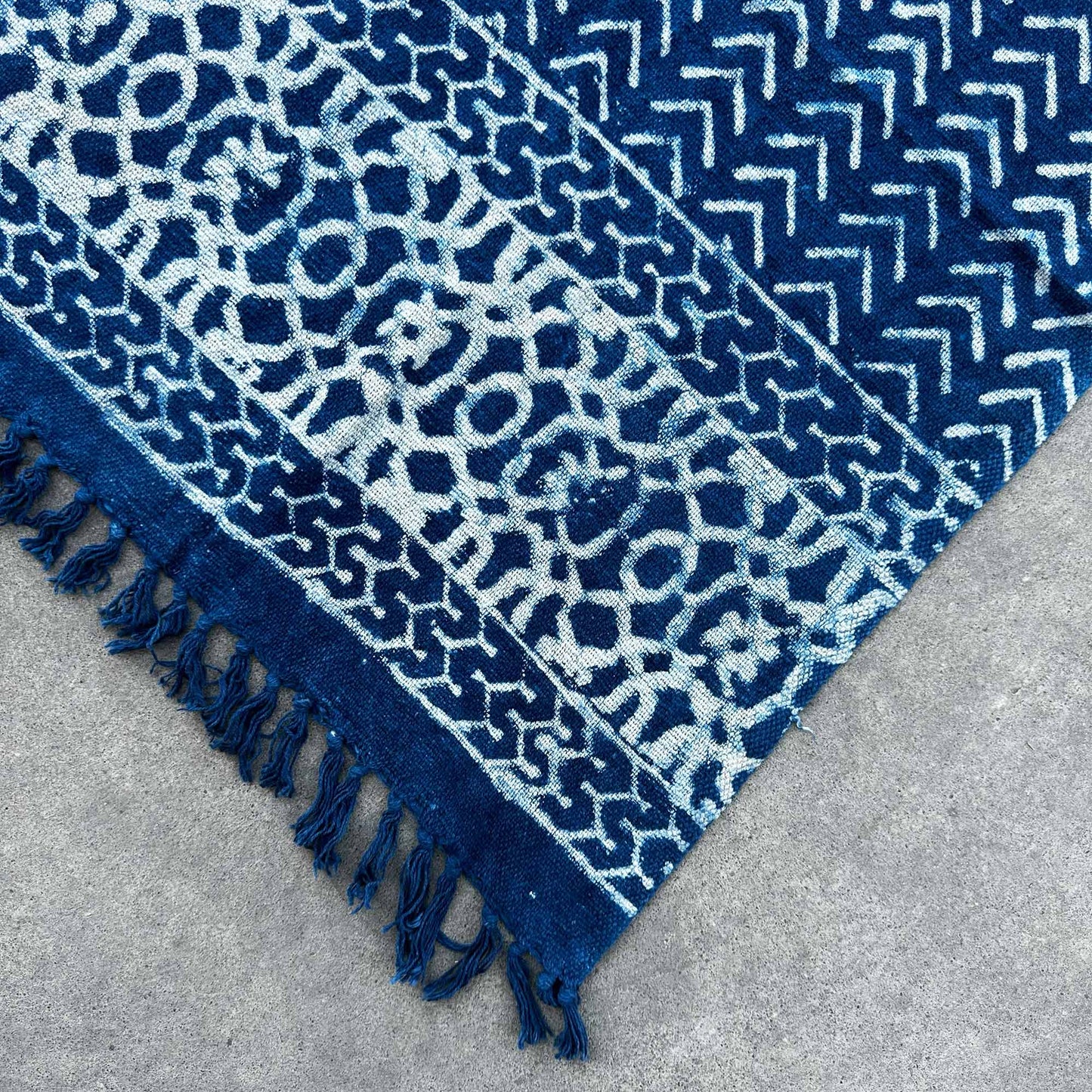 Couverture indigo faite main - 170 x 120 cm - Seedha Arrows