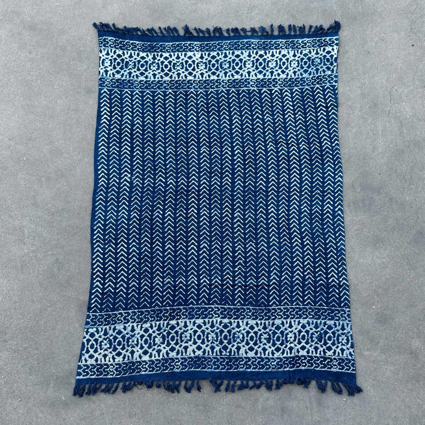Couverture indigo faite main - 170 x 120 cm - Seedha Arrows