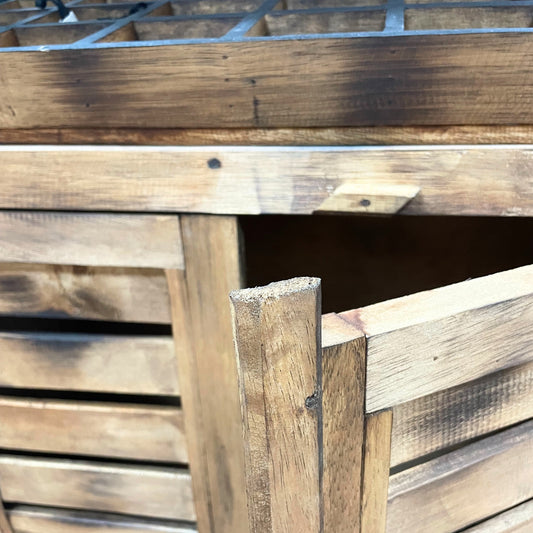 Armoire standard à quatre étagères et support