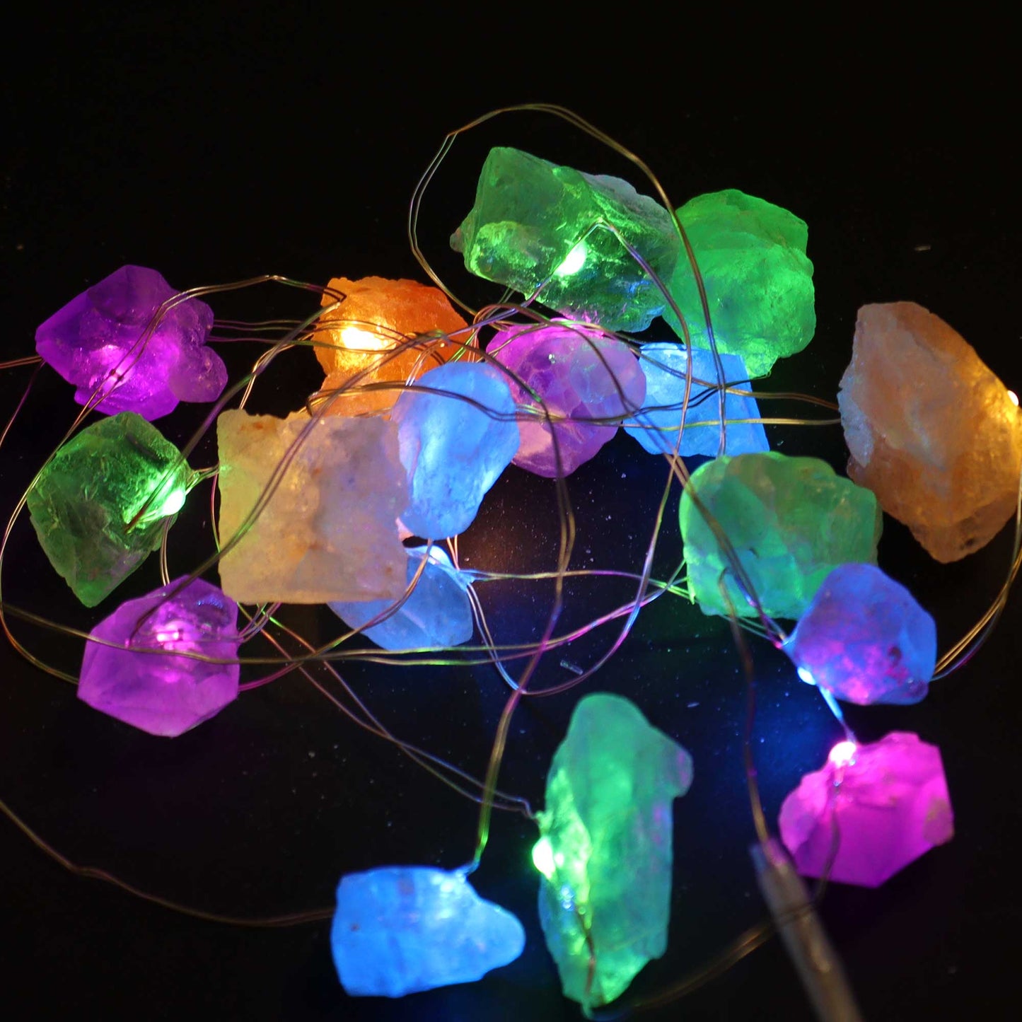 Lumières d'enchantement de pierres précieuses - Roches mixtes