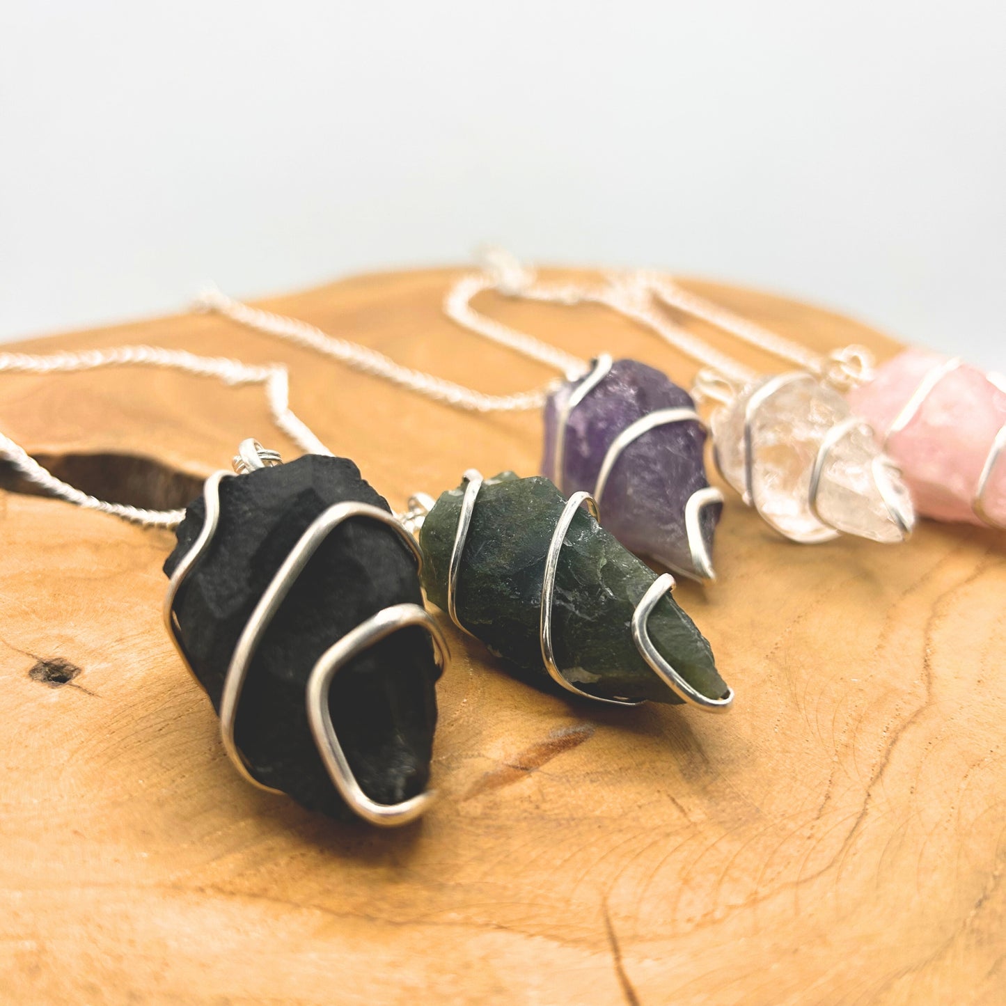 Pendule Lanterne de Vie en Pierres Précieuses - Agate Noire et Quartz Rose