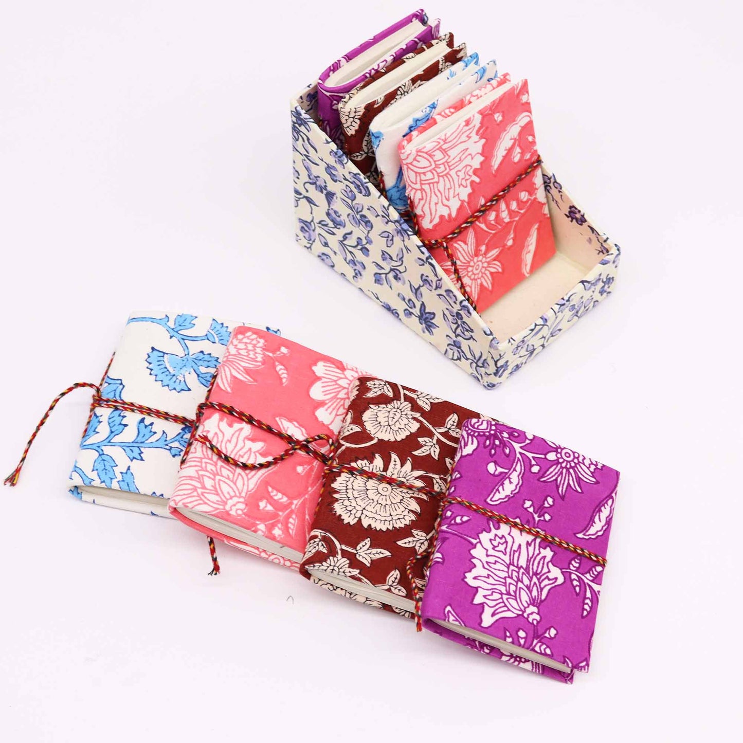 8 x Carnets en coton à imprimé floral 7x10 cm (pack de présentation)