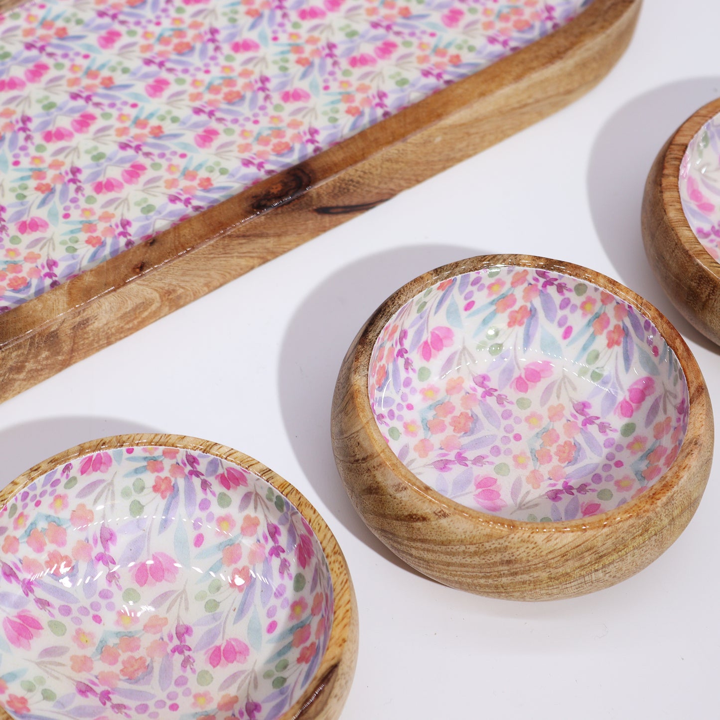 Plateau en bois de manguier avec 3 bols - Floral