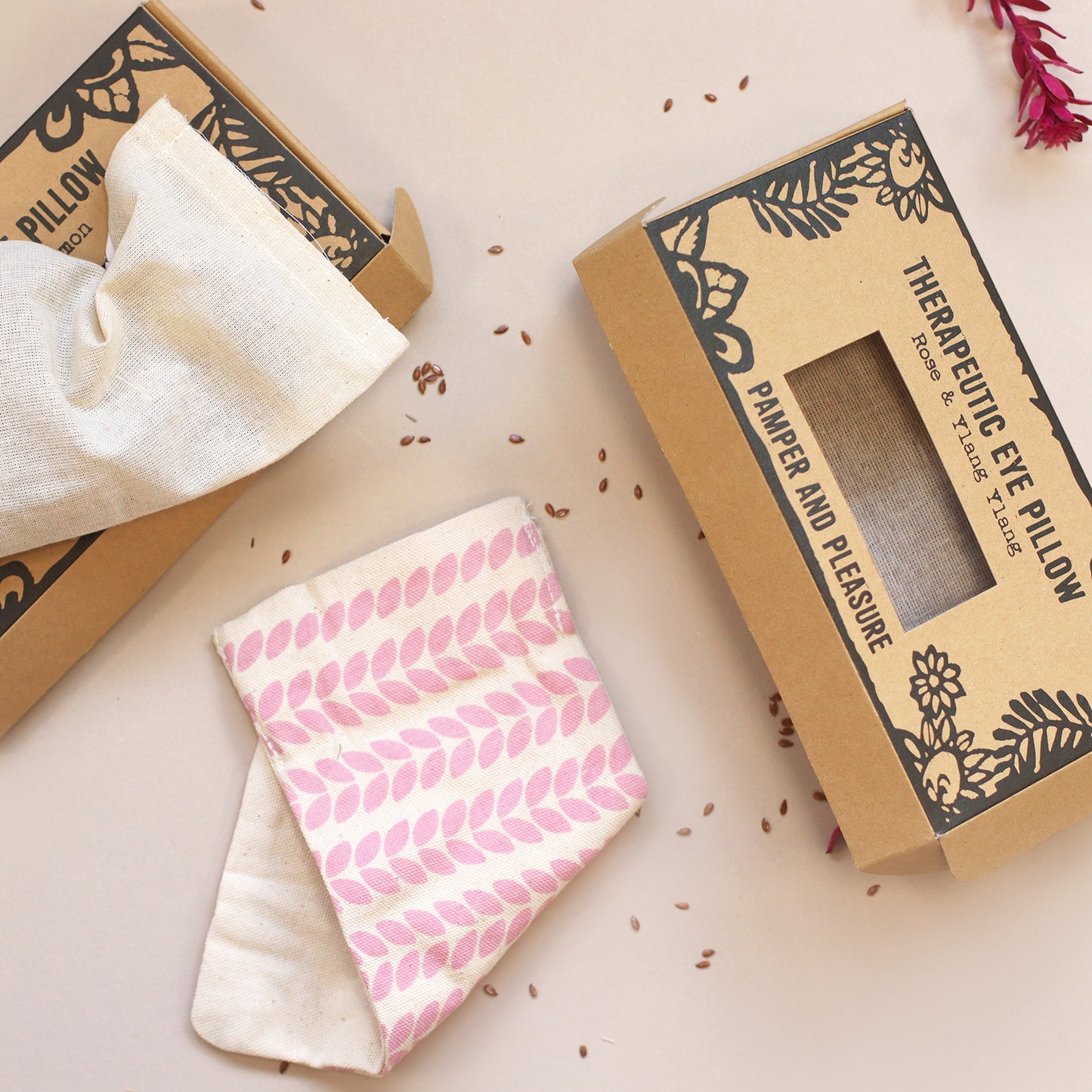 3 x Agnes &amp; Cat Eye Pillow - Chouchoutage et plaisir