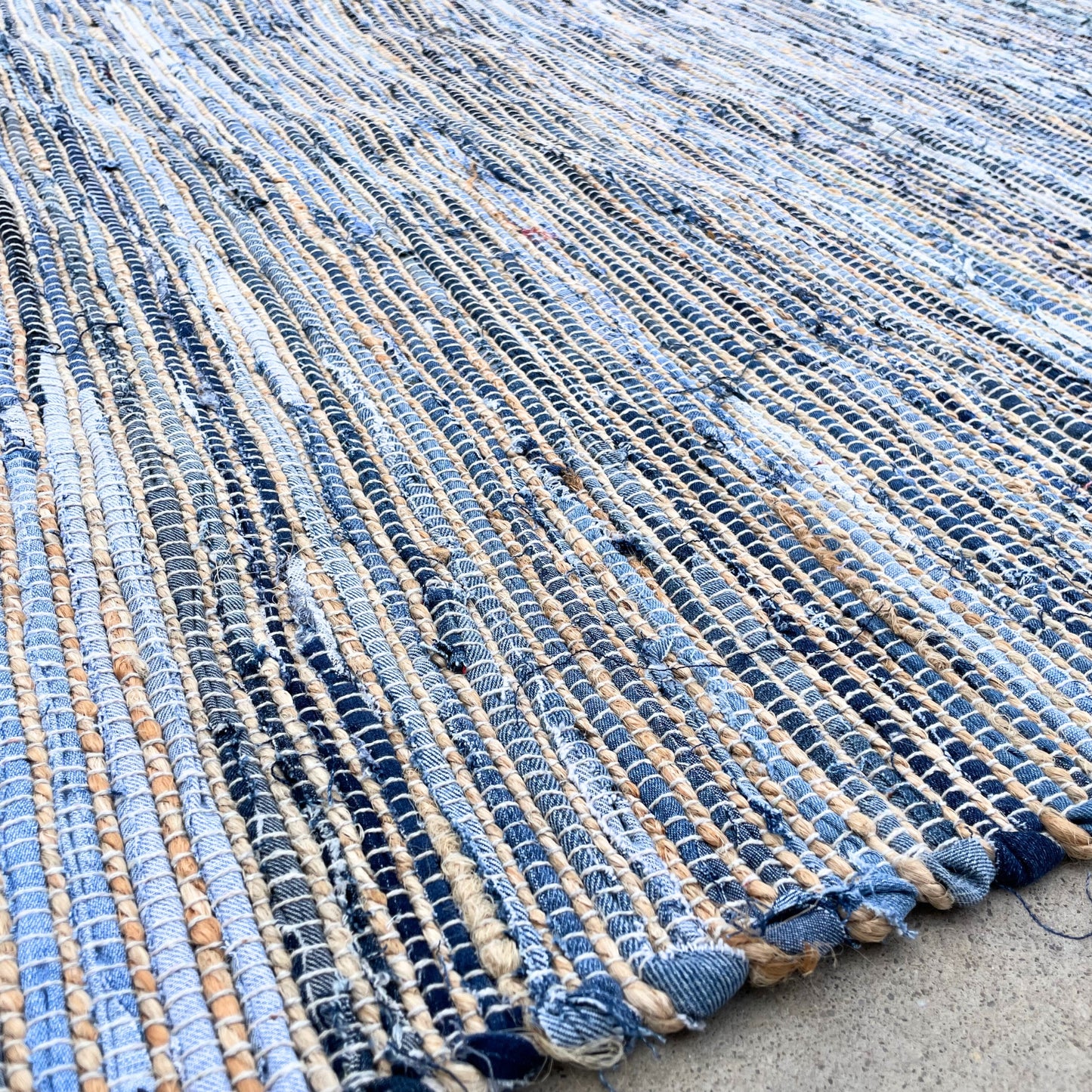 Grand tapis en jute de coton recyclé - 130x170cm - Bleu