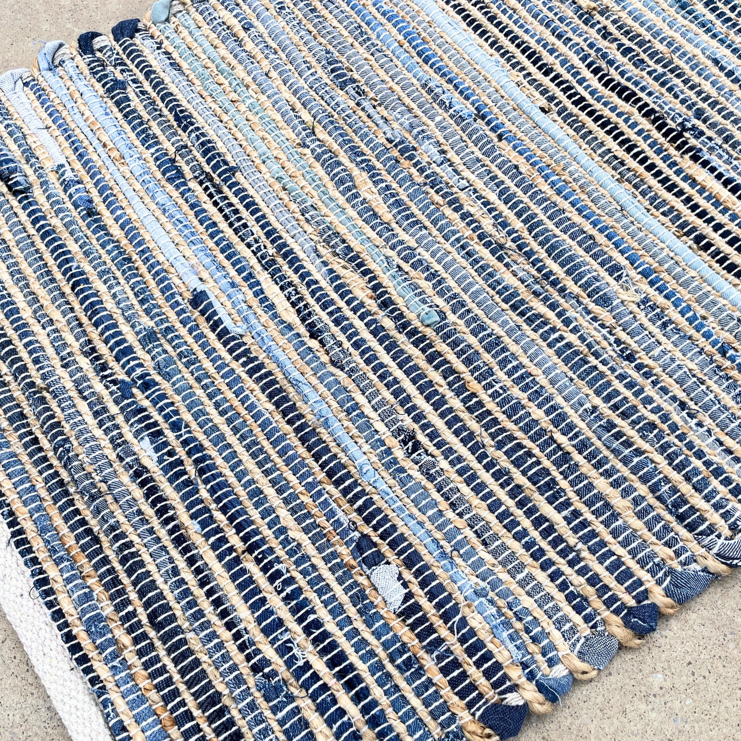 Petit tapis en jute de coton recyclé - 50x90cm - Bleu