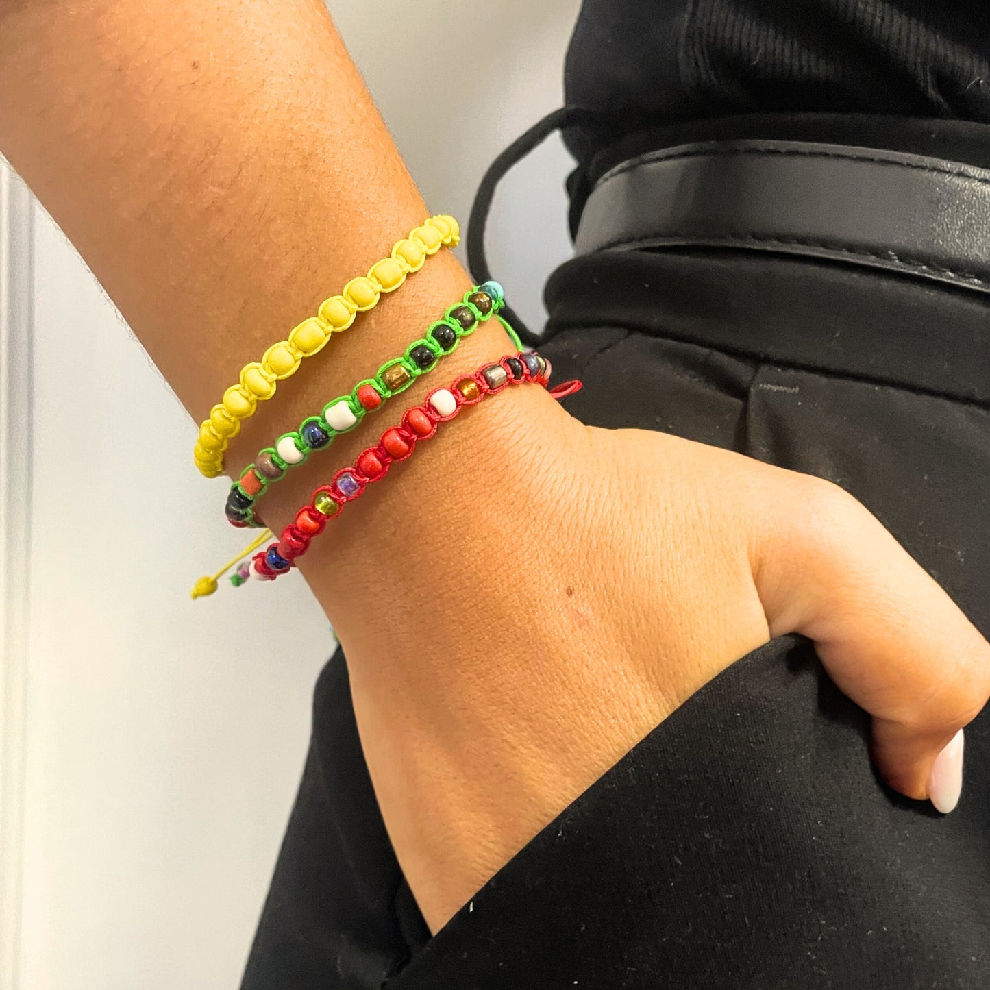 Bracelets d'amitié faits main - Mini perles éternelles (assortiment)