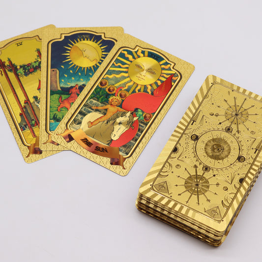 Cartes de tarot dorées