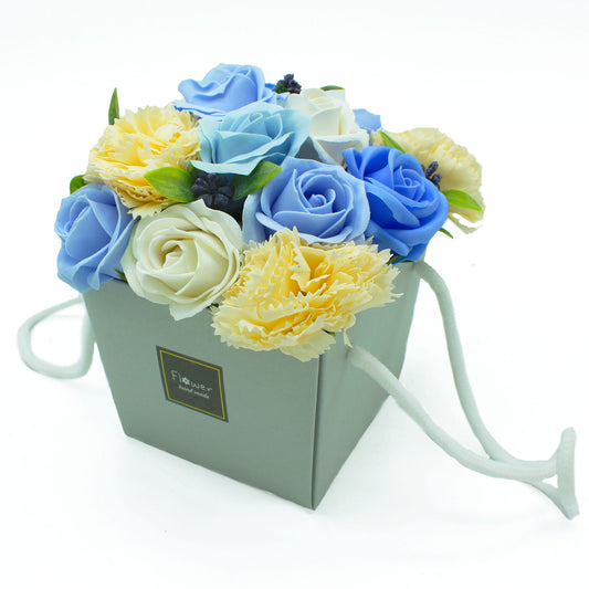 Bouquet Flores Jabón-Rosas Azules y clavel