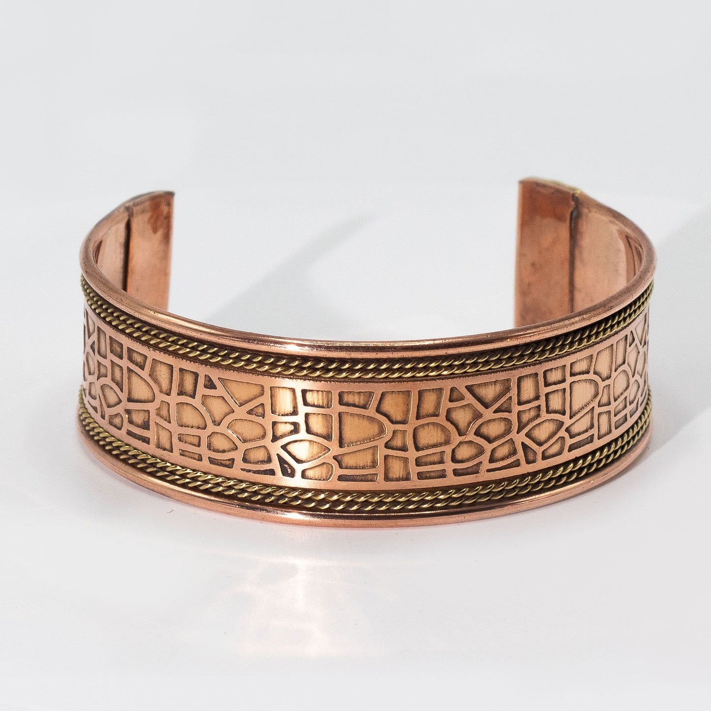 Bracelets en cuivre à large bande et décoration en laiton (assortis)